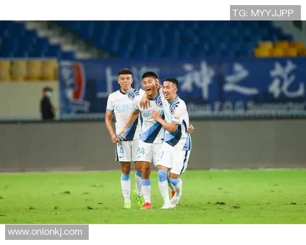 大连人对阵申花精彩直播回顾及赛后分析全方位解读