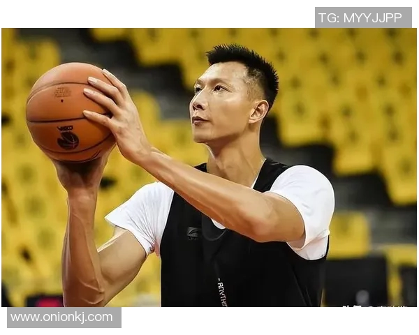 易建联：从篮球场的传奇到生活中的榜样，见证中国体育的辉煌与挑战