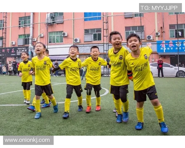 武体载铭与广州的较量揭示了中国足球的未来发展潜力与挑战 武体载铭与广州的较量揭示了中国足球的未来发展潜力与挑战