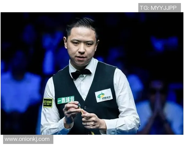 汤姆福德与肖国栋的时尚较量谁将赢得设计界的巅峰荣耀