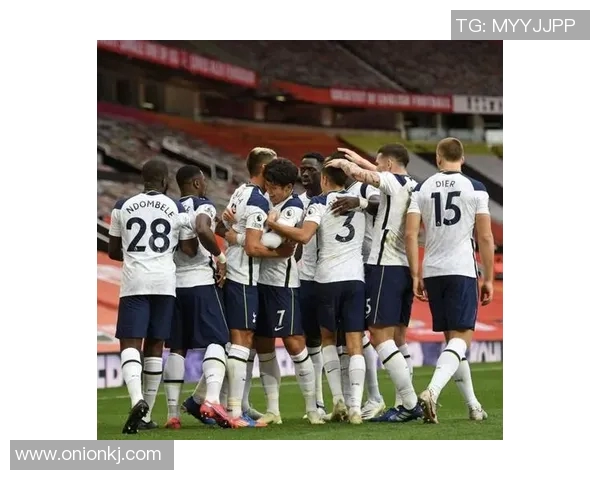 曼联对阵雷丁精彩赛事新浪直播全程回顾与分析