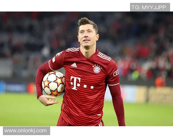 莱万重返德甲对决旧主拜仁球迷愤怒嘘声不断直指忘恩负义