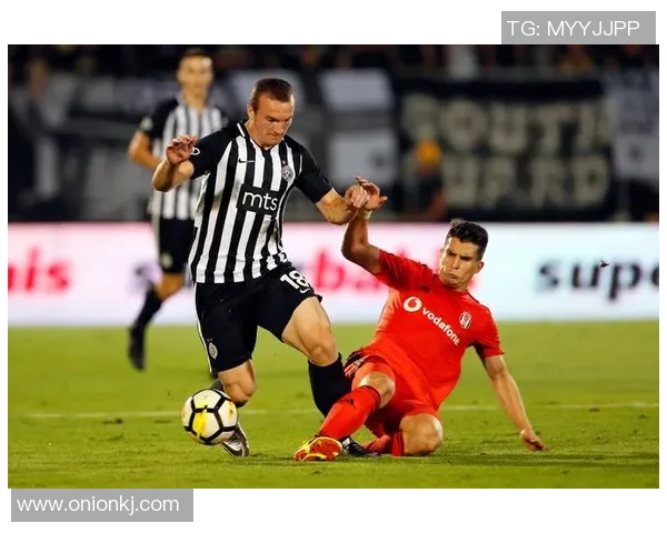 赛萨洛与斯巴达的激烈对决展现足球魅力与战术智慧的巅峰较量 赛萨洛与斯巴达的激烈对决展现足球魅力与战术智慧的巅峰较量