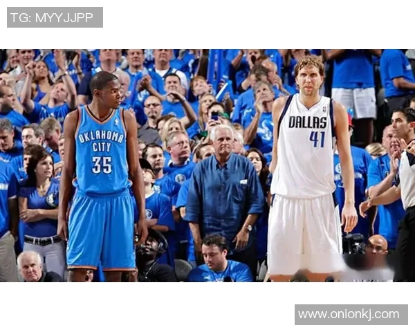 诺维斯基与杜兰特的巅峰对决:篮球巨星的荣耀与传奇之路 诺维斯基与杜兰特的巅峰对决:篮球巨星的荣耀与传奇之路