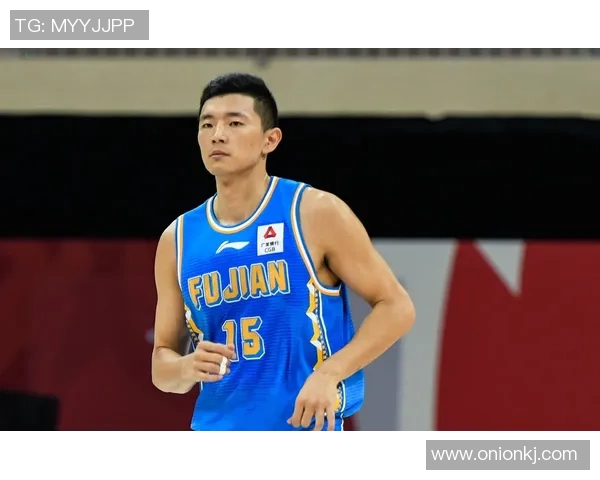 陈林坚的篮球之路：从青涩少年到职业赛场的辉煌蜕变与成长故事