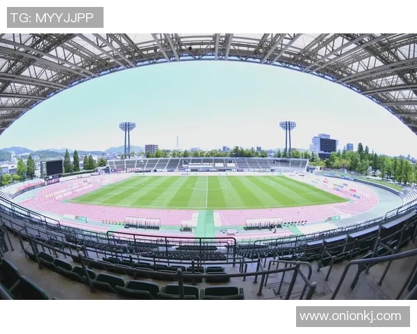 冈山与千叶市原的激烈对决展现足球魅力与战术智慧的精彩碰撞 冈山与千叶市原的激烈对决展现足球魅力与战术智慧的精彩碰撞