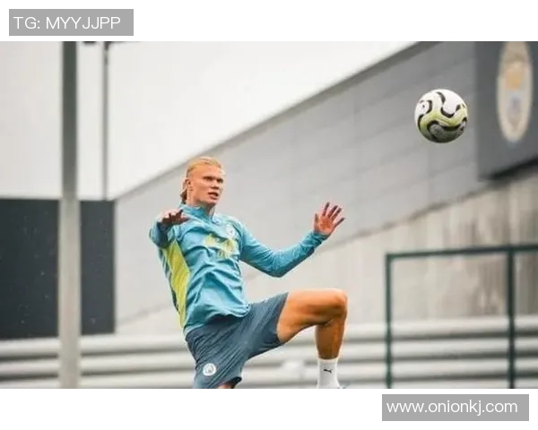 哈兰德引领足球新时代他在绿茵场上的传奇之路与未来展望