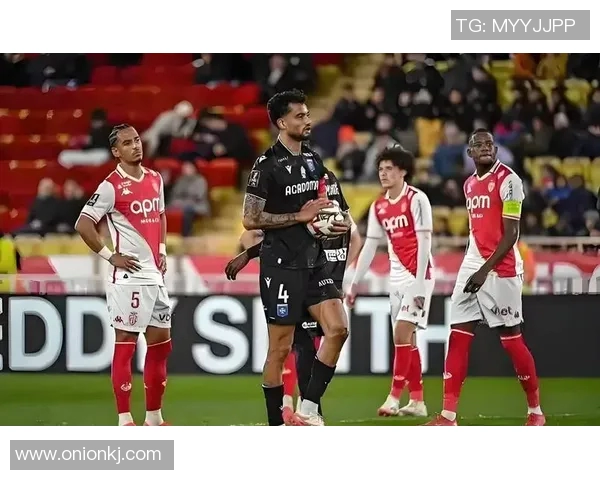 尚布利与克莱蒙特的激烈对决揭示法甲联赛新格局与球队发展潜力 尚布利与克莱蒙特的激烈对决揭示法甲联赛新格局与球队发展潜力