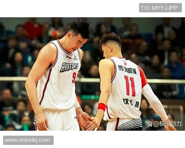 李慕豪:从篮球新星到职业生涯巅峰的成长之路与奋斗历程 李慕豪:从篮球新星到职业生涯巅峰的成长之路与奋斗历程