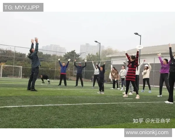 科学飞盘训练技巧与方法全面解析提升运动表现与技能的有效策略MBA 科学飞盘训练技巧与方法全面解析提升运动表现与技能的有效策略MBA